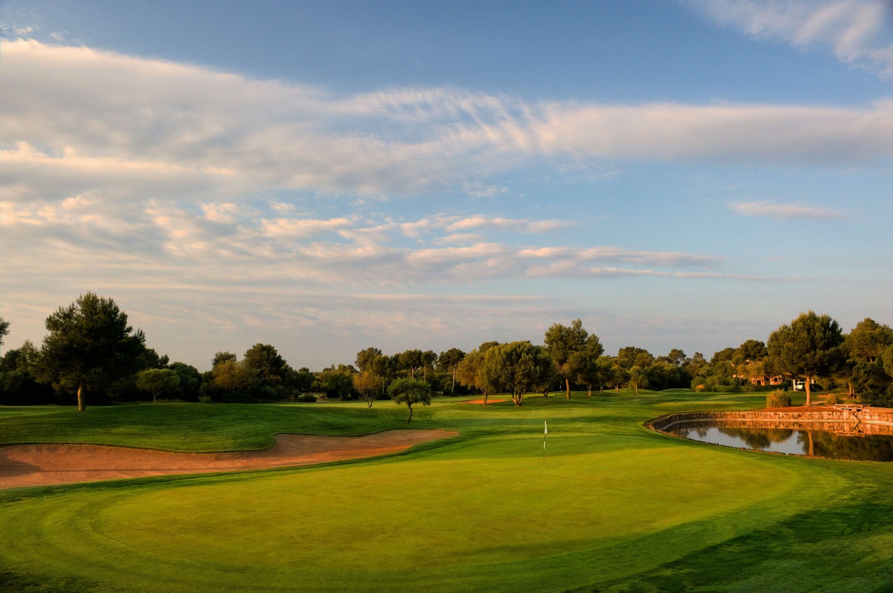 Golf Son Antem East
